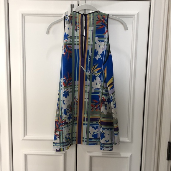 Multi color tank Medium - Picture 2 of 3